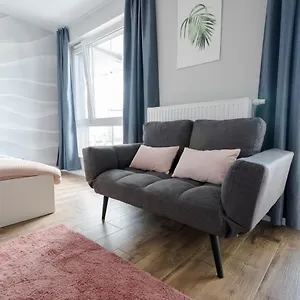 https://apartament-alfa-z-parkingiem.poznan-hotels.com